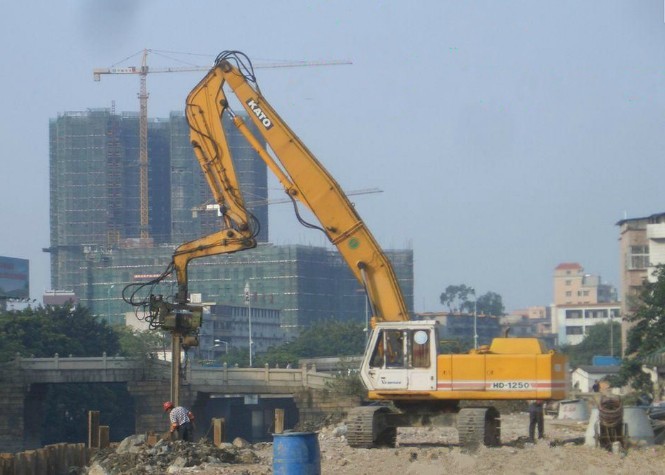 挖機(jī)打樁臂改裝、打樁臂改裝、打樁臂挖機(jī)