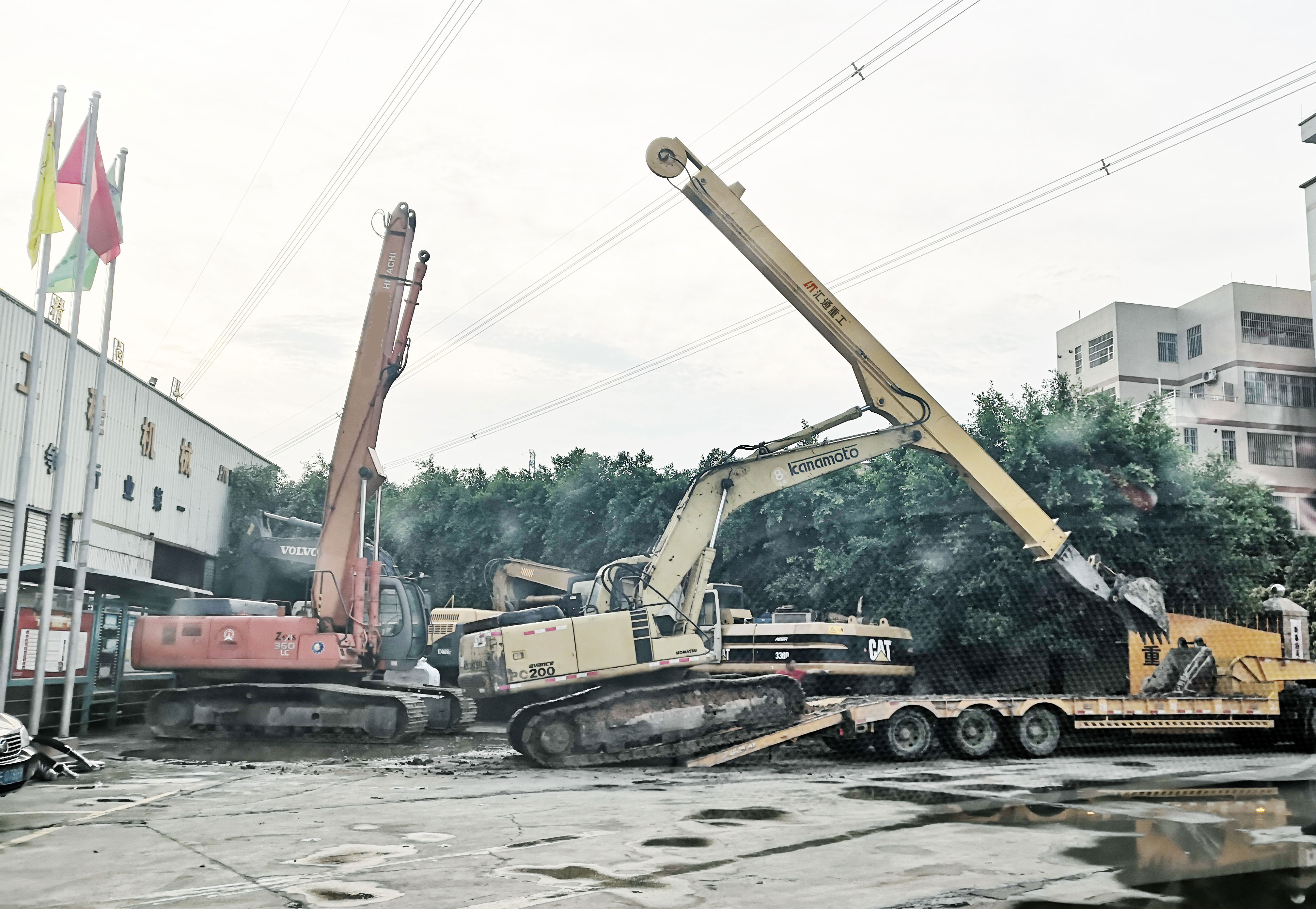 勾機(jī)伸縮臂廠家、挖機(jī)伸縮臂廠家、挖機(jī)伸縮臂改裝